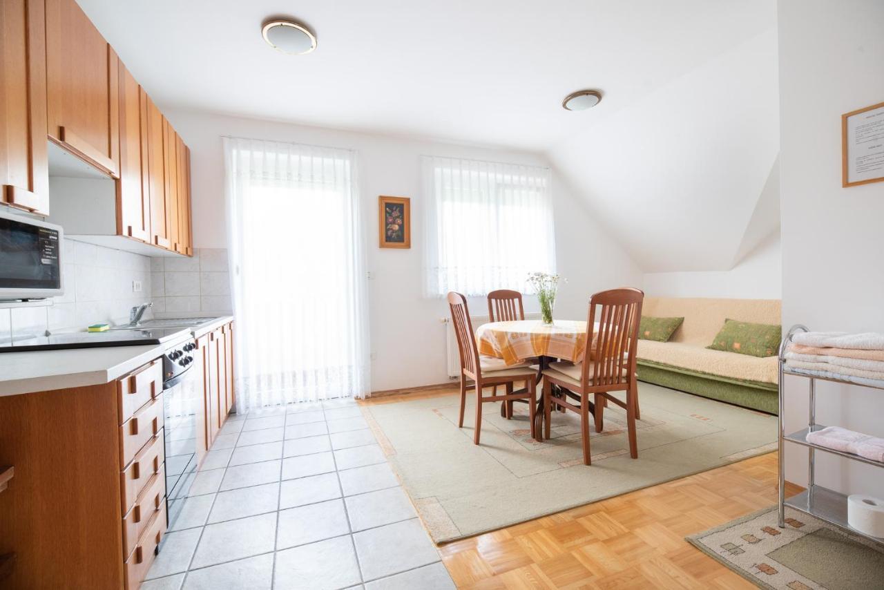 Apartmaji Trentelj 布莱德 外观 照片