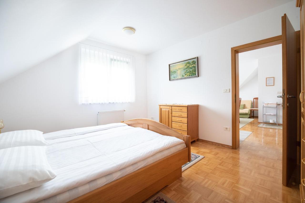 Apartmaji Trentelj 布莱德 外观 照片