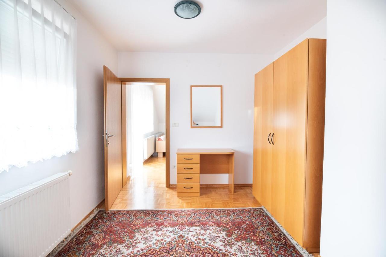 Apartmaji Trentelj 布莱德 外观 照片